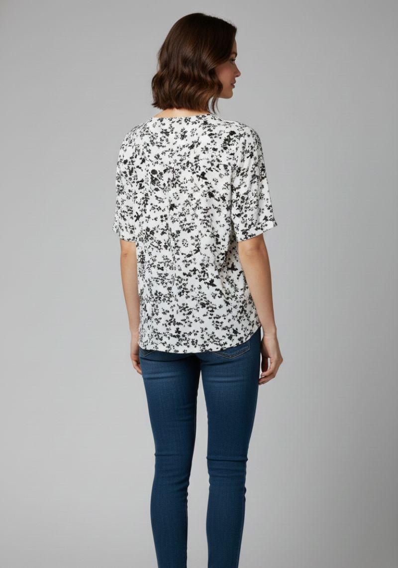WOMEN WESTERN TOP - WHITE AND FLORAL PAINT