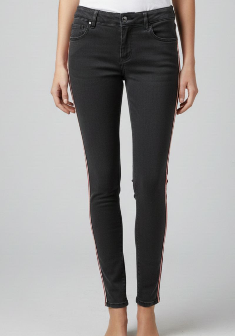 WOMEN JEAN (SL)- BLACK