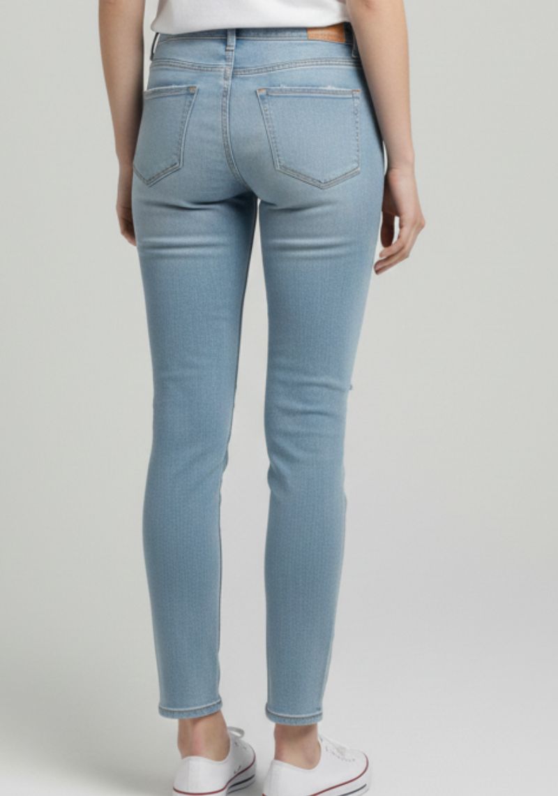 WOMEN JEAN (SL)-LIGHT BLUE