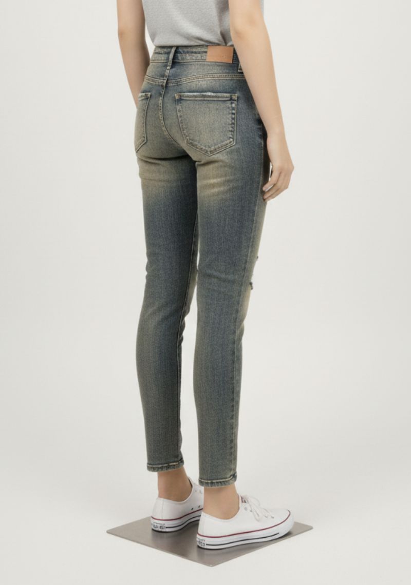 WOMEN JEAN (SL)-LIGHT BLUE TONED