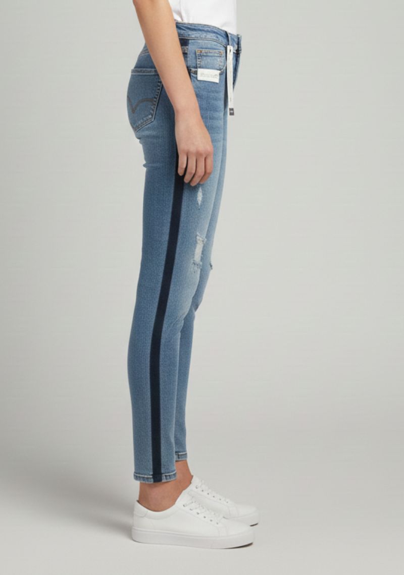 WOMEN JEAN (SL)-LIGHT BLUE TONED